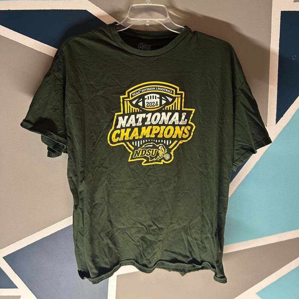 NDSU Blue-84 Men's Green T-shirt